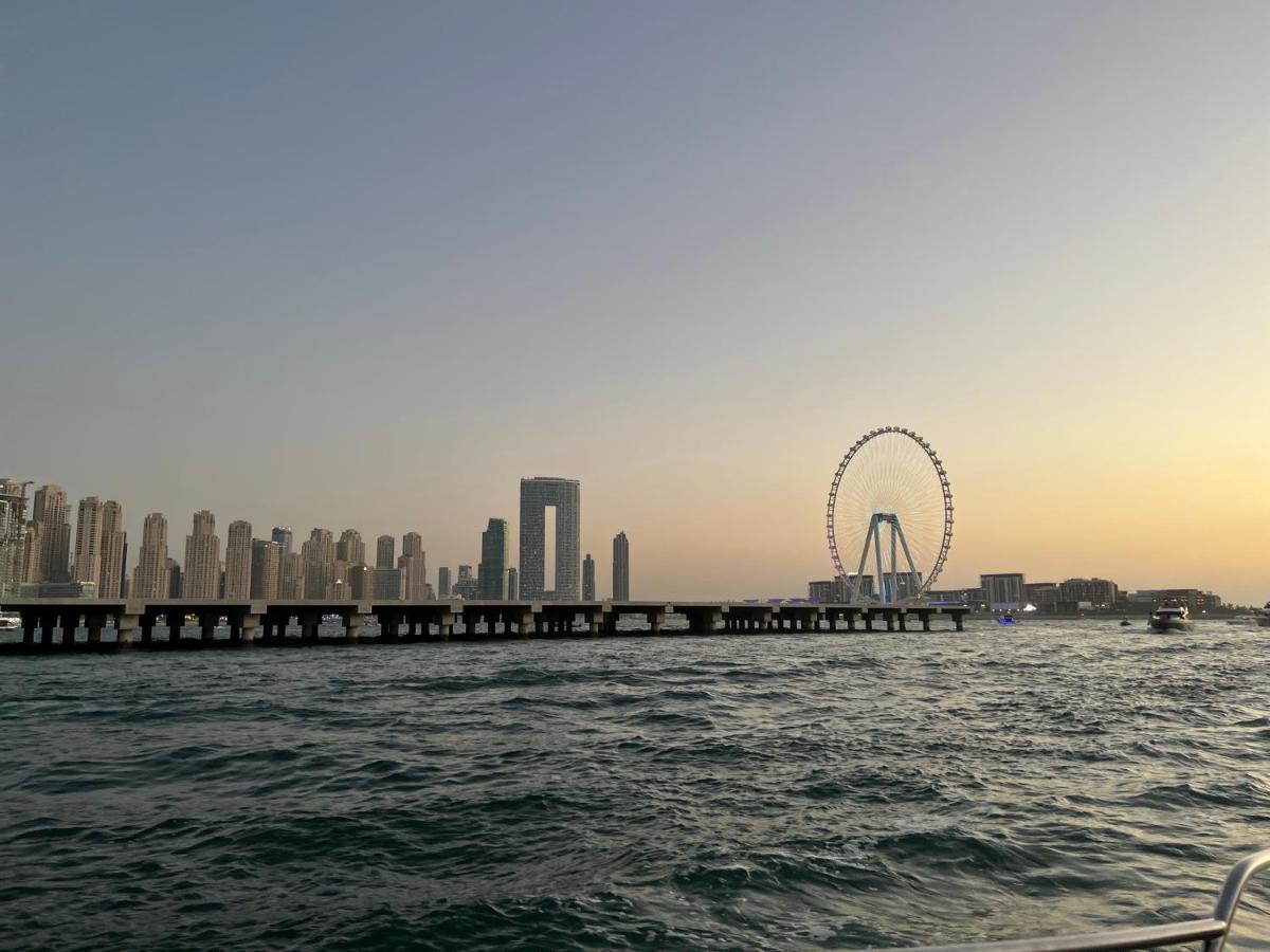 Lunar Hostel 96 دبي المظهر الخارجي الصورة