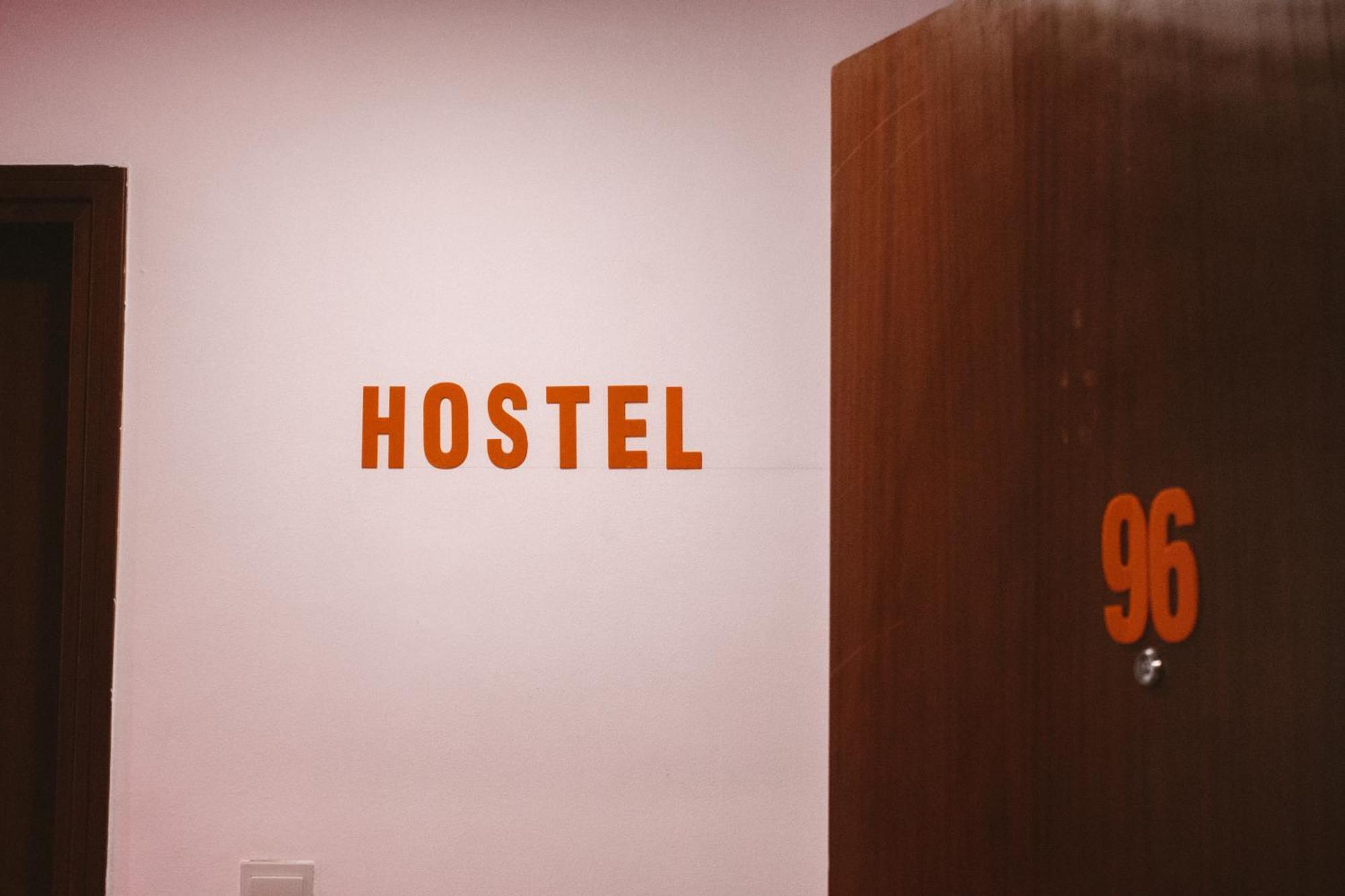 Lunar Hostel 96 دبي المظهر الخارجي الصورة