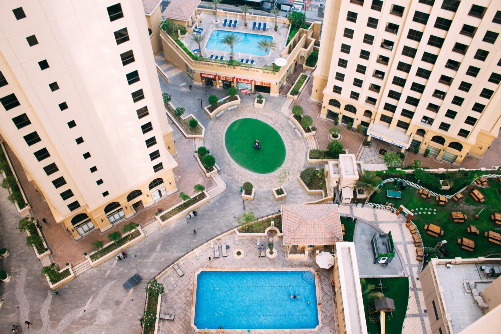 Lunar Hostel 96 دبي المظهر الخارجي الصورة