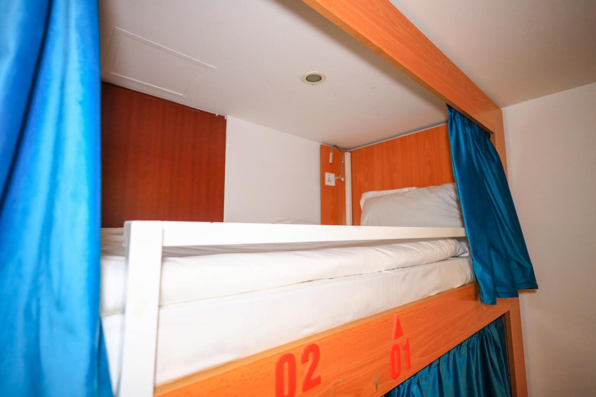 Lunar Hostel 96 دبي المظهر الخارجي الصورة
