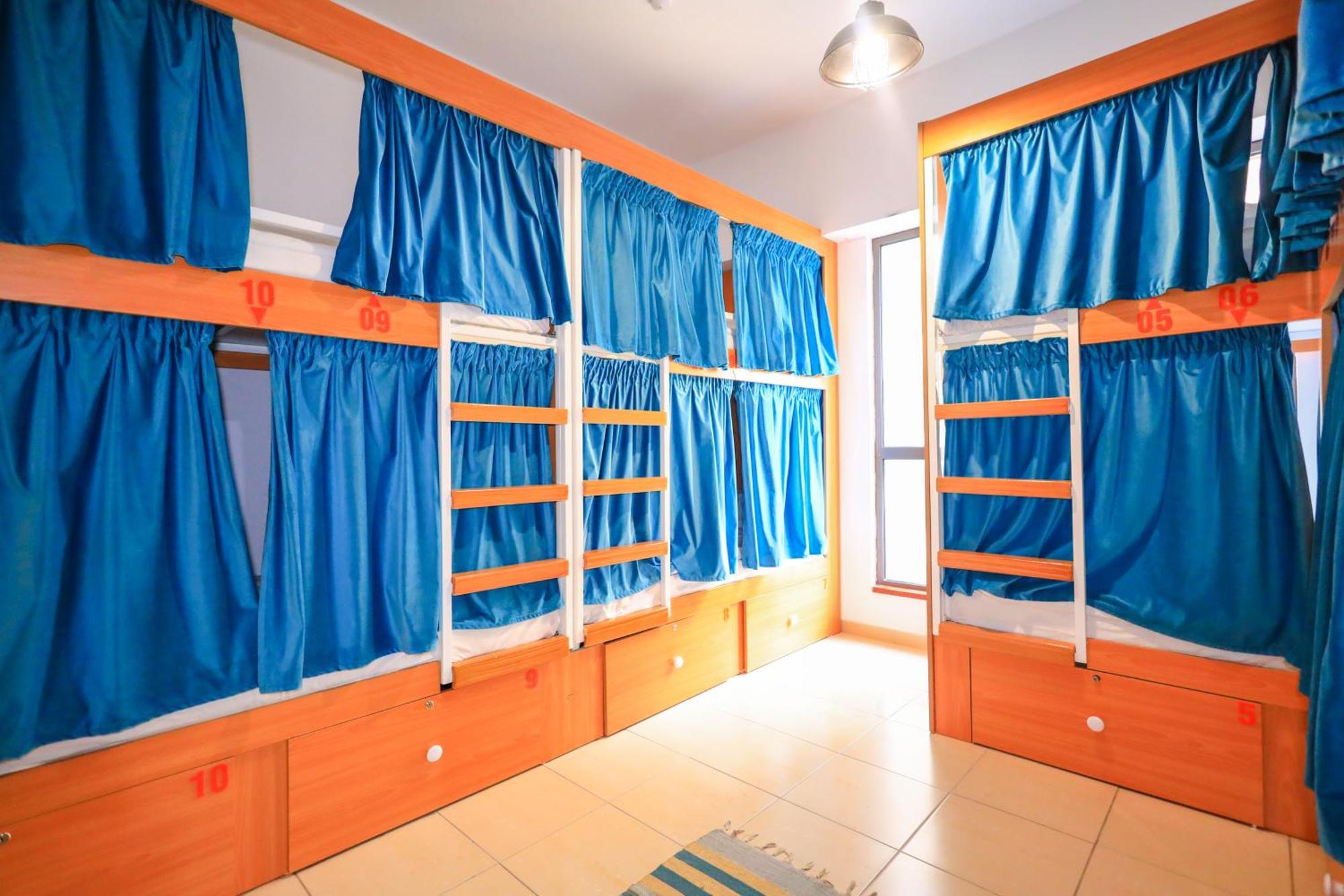 Lunar Hostel 96 دبي المظهر الخارجي الصورة