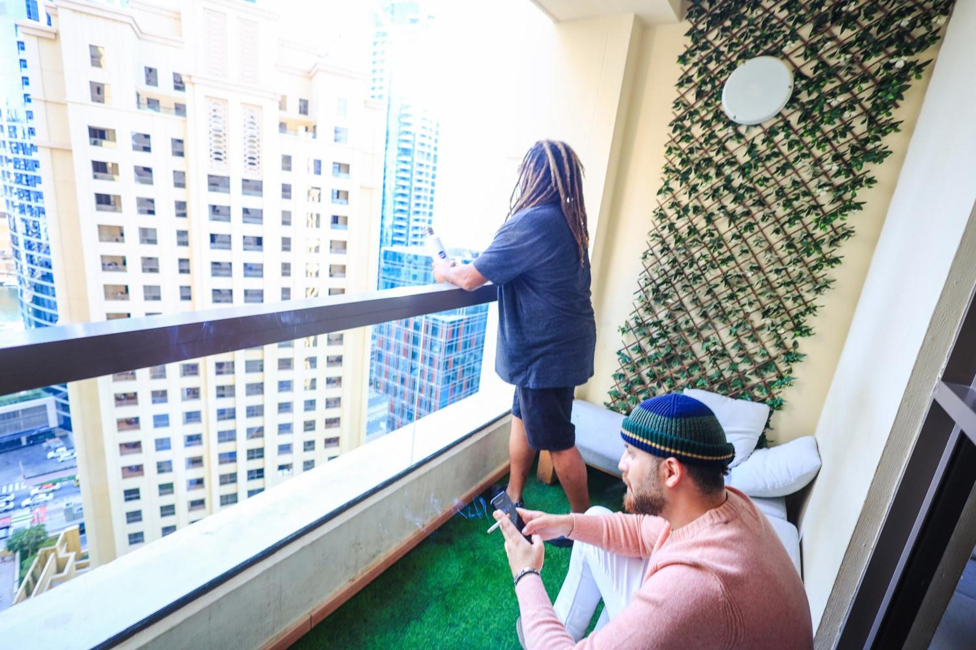 Lunar Hostel 96 دبي المظهر الخارجي الصورة